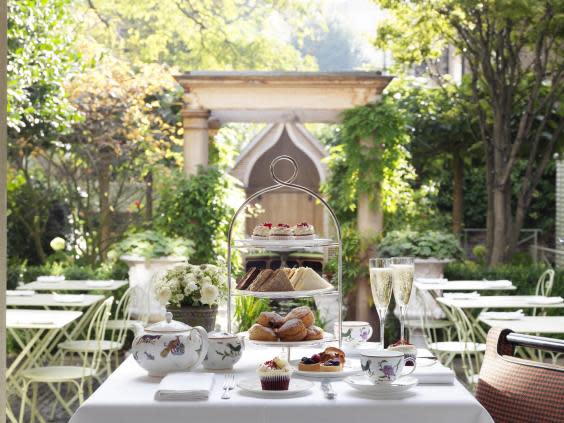 The private garden at Number Sixteen is the perfect spot for afternoon tea (Number Sixteen)