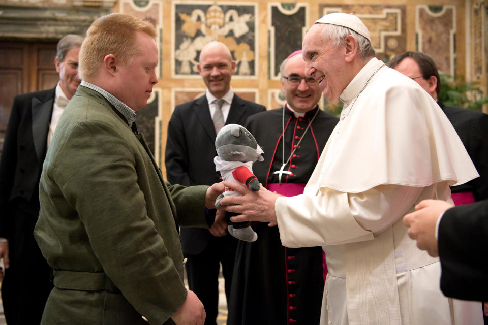 (L’Osservatore Romano/Pool Photo via AP)