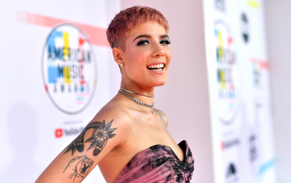 celeb pixie Halsey