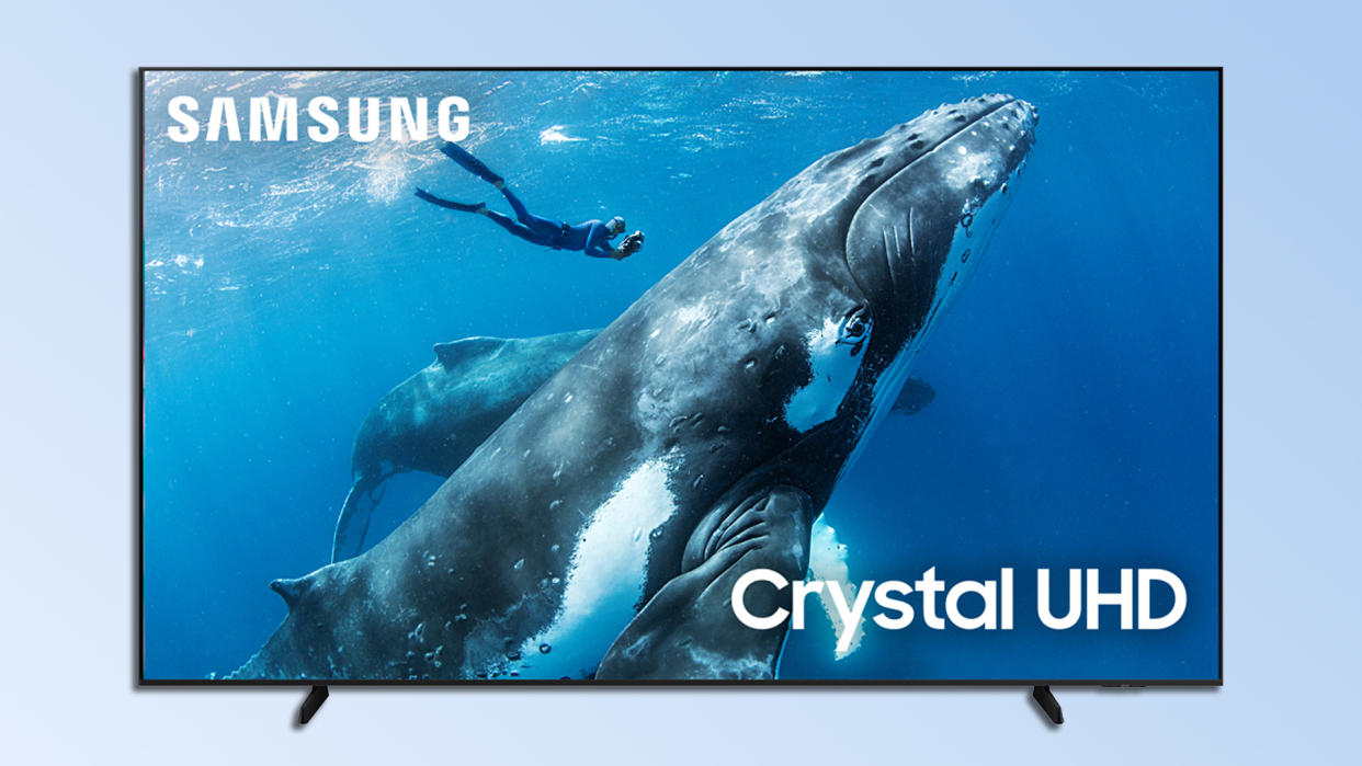  Samsung's new 98-inch Crystal UHD DU9000 TV. 