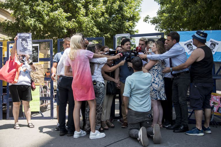 Los medios llegaron hace dos semanas a Dolores para transmitir todas las instancias de un juicio histórico