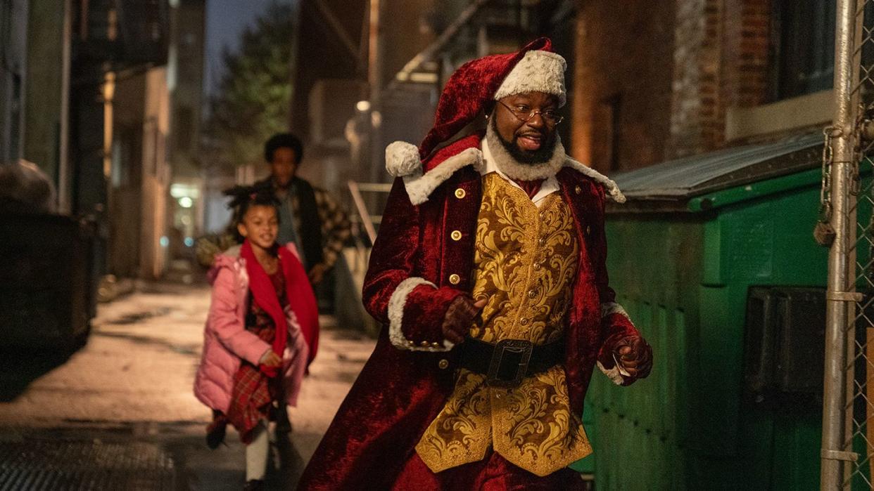 l r madison skye validum as charlotte, ludacris as eddie, and lil rel howery as nick in dashing through the snow, exclusively on disney photo by steve dietl 2023 disney enterprises, inc all rights reserved