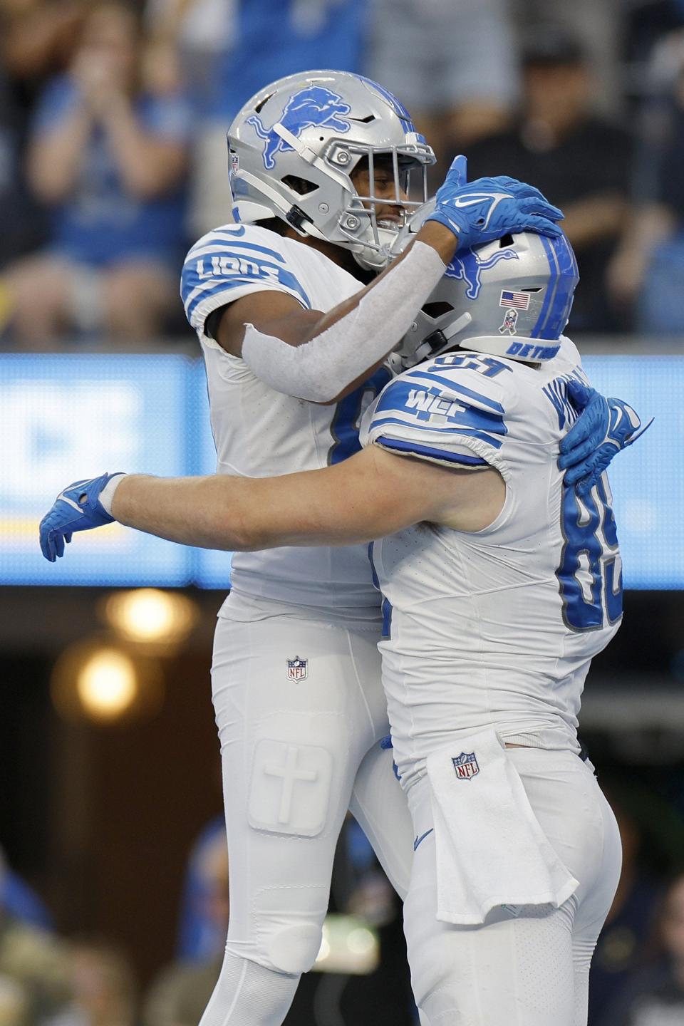 Brock Wright of the Detroit Lions celebrates a touchdown during the fourth quarter against the Los Angeles Chargers at SoFi Stadium on November 12, 2023 in Inglewood, California.