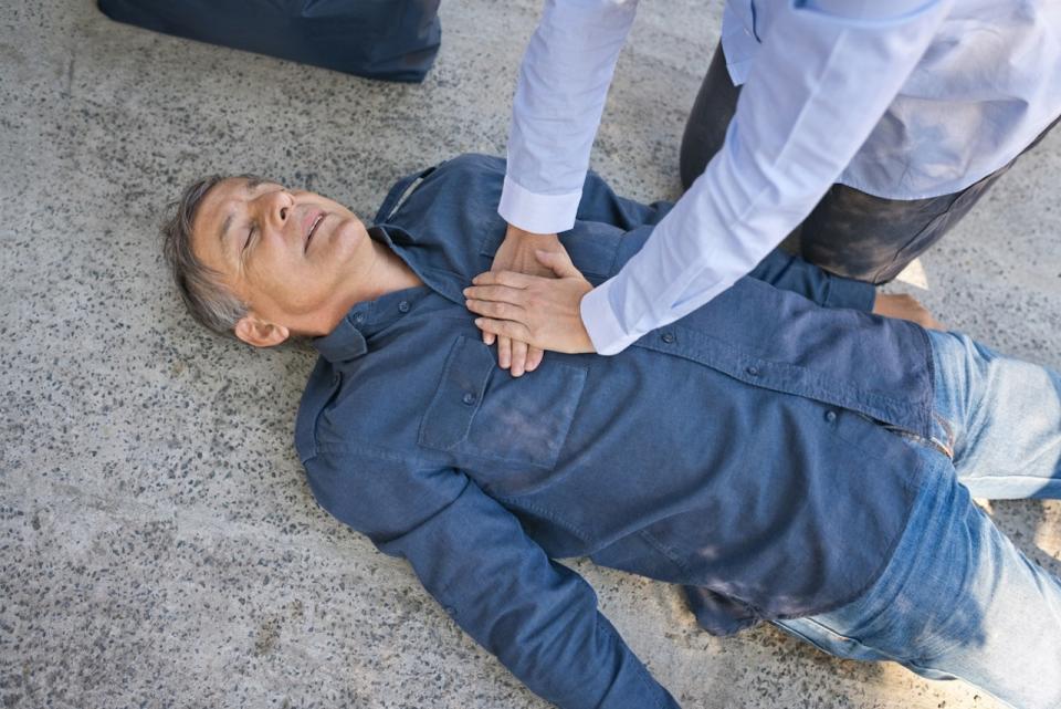 Performing CPR