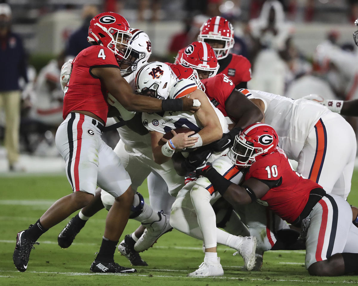 Former Georgia defensive lineman Malik Herring undergoes knee surgery