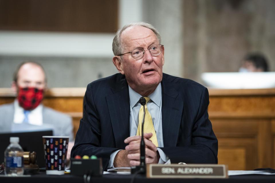 Sen. Lamar Alexander (R-Tenn.) cut a deal with a top House Democrat to end surprise medical billing. Neal's last-minute objection killed the bill. (Photo: Al Drago/Pool/Getty Images)