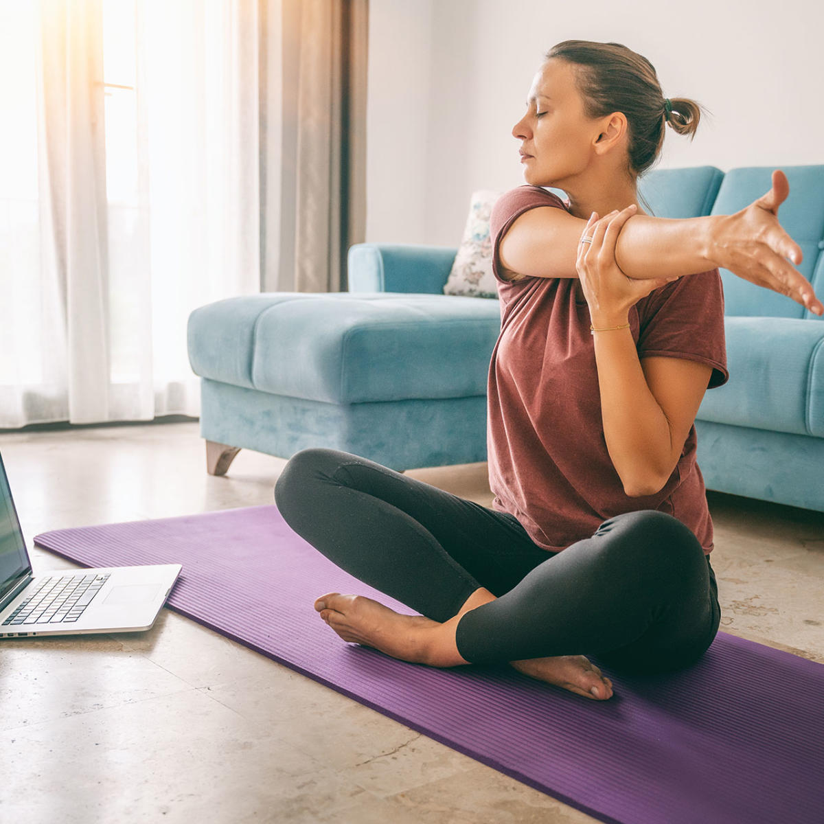 Alento Pilates Level 2: Twist and Stretch - Home Workout