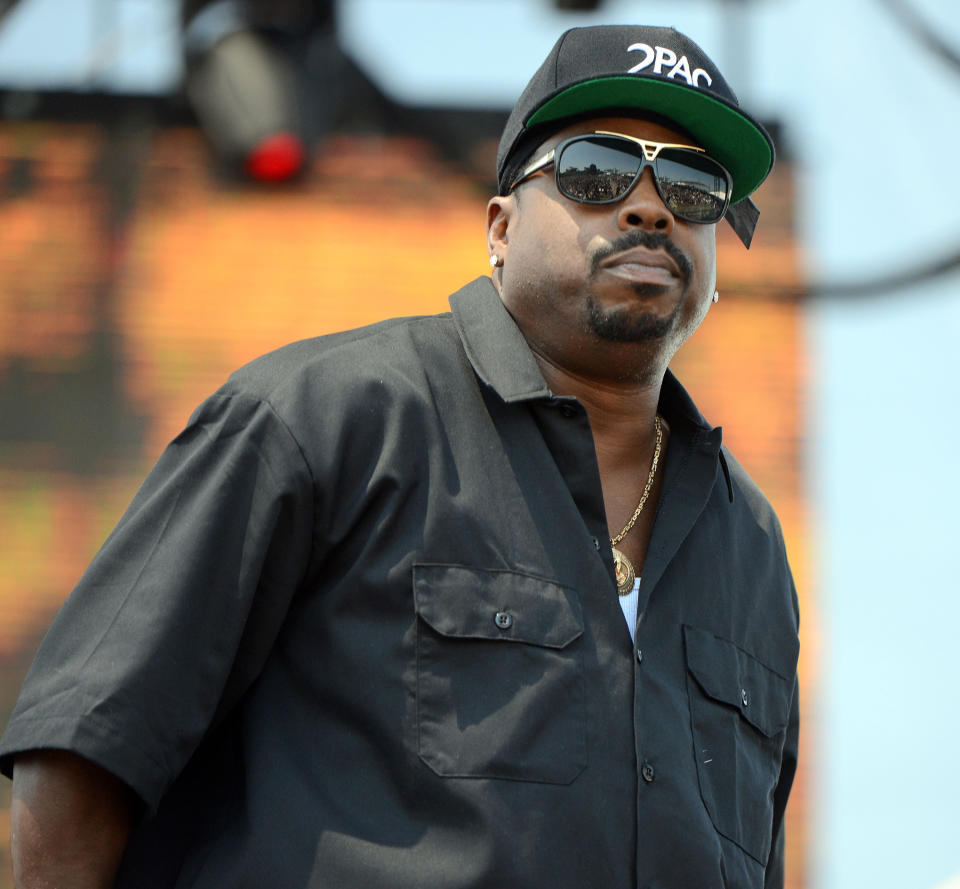 Daz Dillinger Wearing Black Shirt