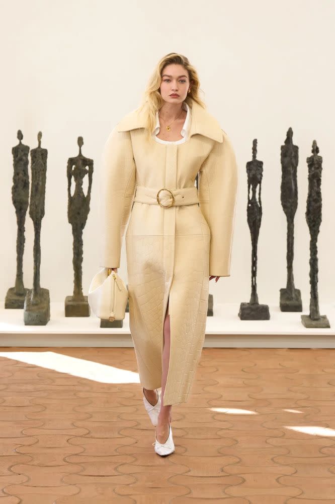 Jacquemus Spring 2024 Ready-to-Wear Les Sculptures Collection