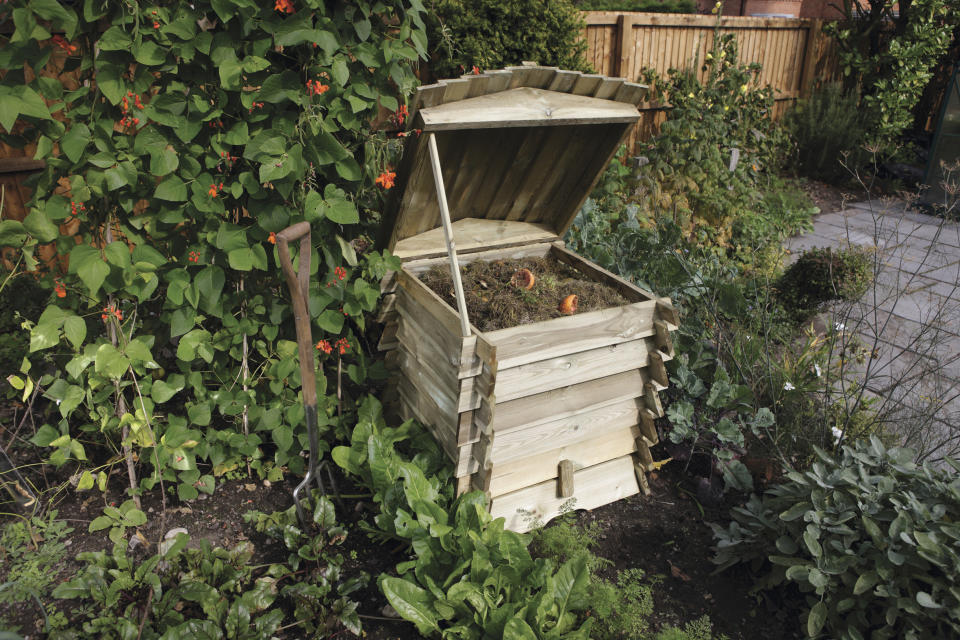 21. GET COMPOSTING FOR YOUR WILDLIFE GARDEN IDEAS