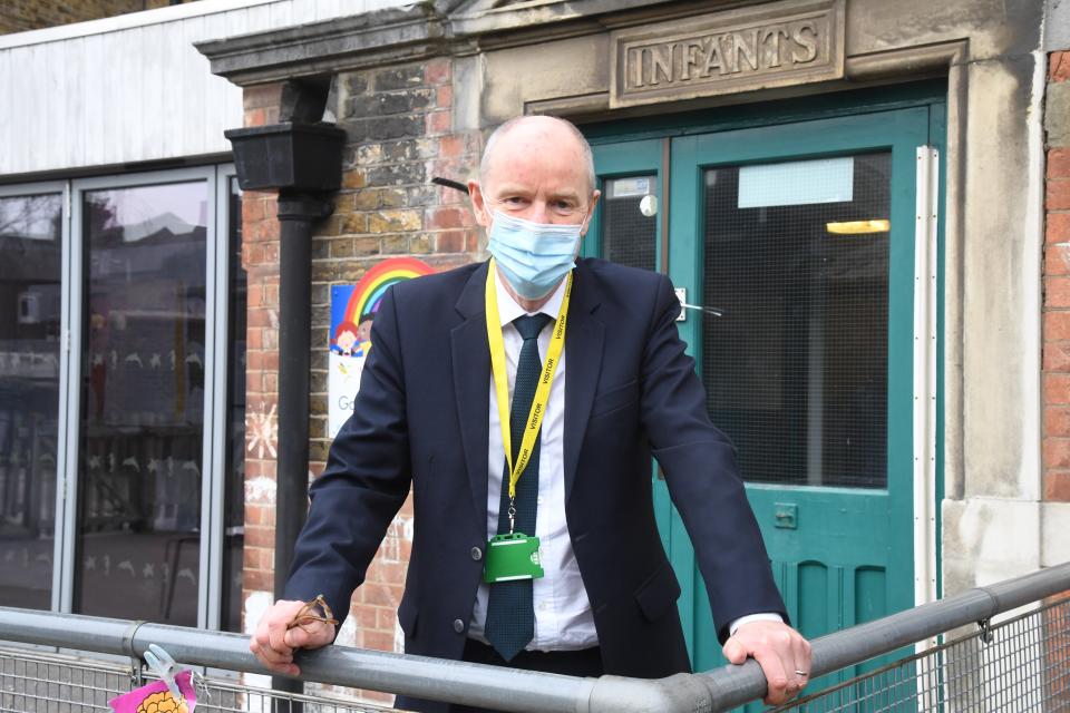 Schools Minister Nick Gibb at Goldfinch School today in StreathamJeremy Selwyn