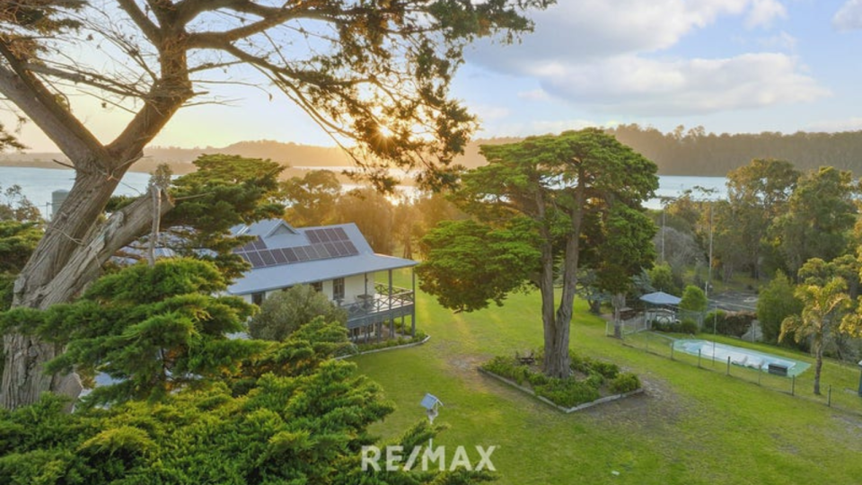 Private island residence at Fraser Island, Nyerimilang.