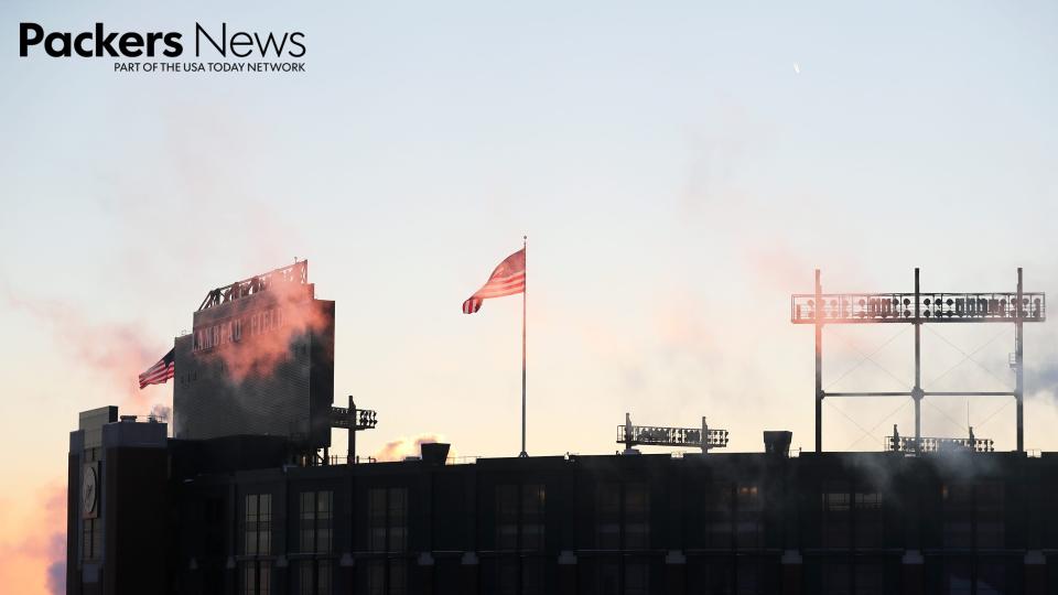 Lambeau Field exterior