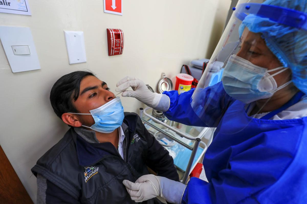 Ecuador suma 1,422 nuevos casos de la COVID-19 y acumula 848,470 en pandemia