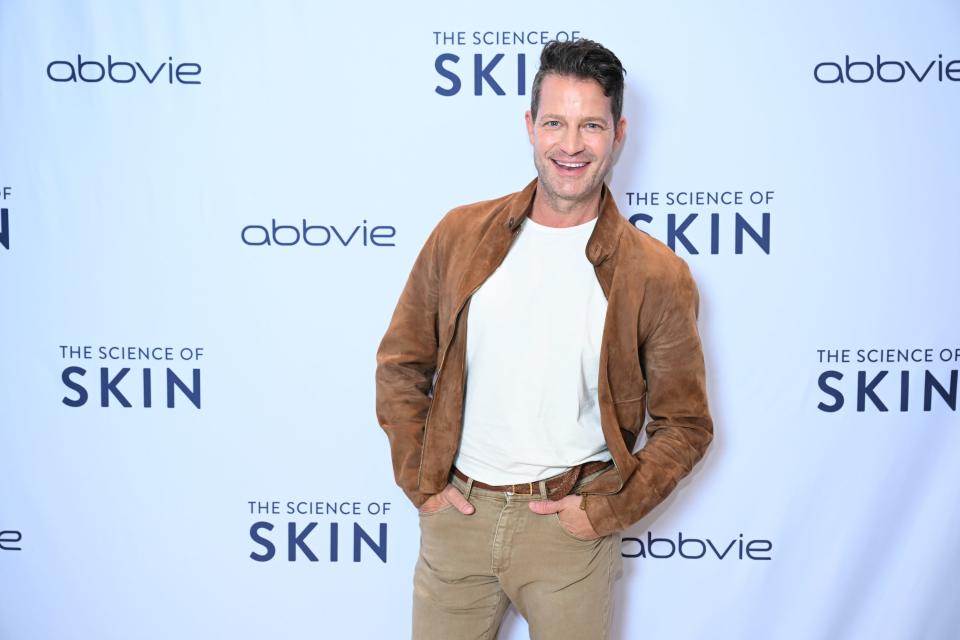 You know Nate Berkus from "The Oprah Winfrey Show" and HGTV – an interior designer with an eye for amazing aesthetics. What you might not know is that he's been privately battling the skin disease psoriasis.