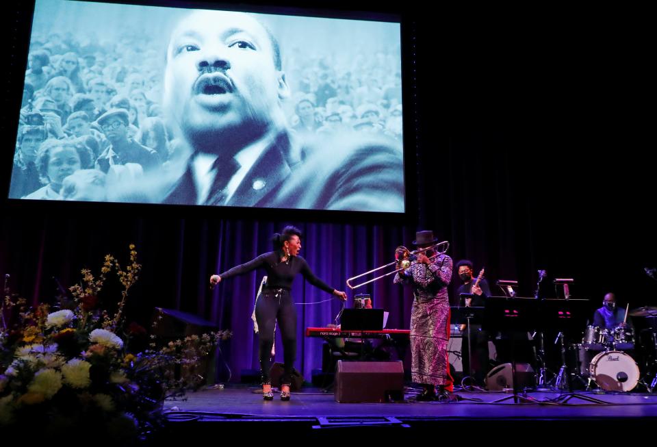 NEW YORK, NEW YORK - JANUARY 17: Nona Hendryx performs onstage with Craig Harris and Tailgaters Tales at the 36th Annual Brooklyn Tribute to Dr. Martin Luther King, Jr. at Brooklyn Academy of Music on January 17, 2022 in New York City. (Photo by Astrid Stawiarz/Getty Images for Brooklyn Academy of Music )