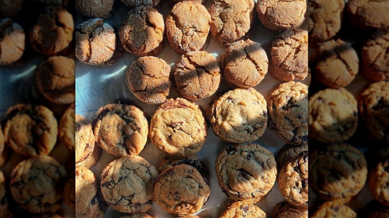 Rows of cookies