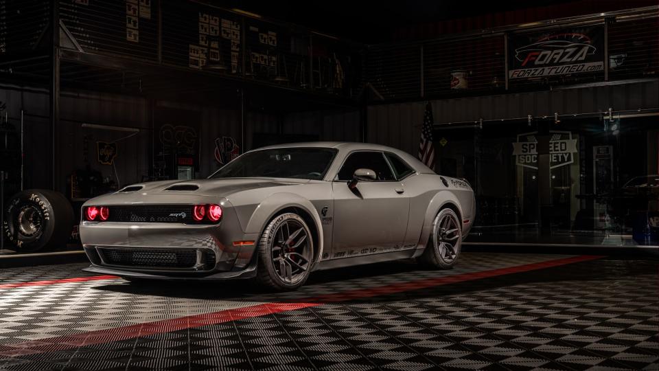 <img src="hellcat-redeye-3.jpg" alt="A 1,100-horsepower 2019 Dodge Challenger Redeye Hellcat">