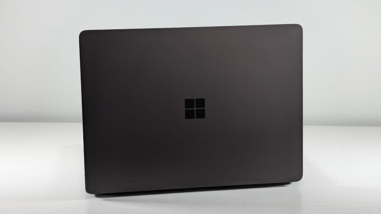  Microsoft Surface Laptop (7th Edition, 2024). 