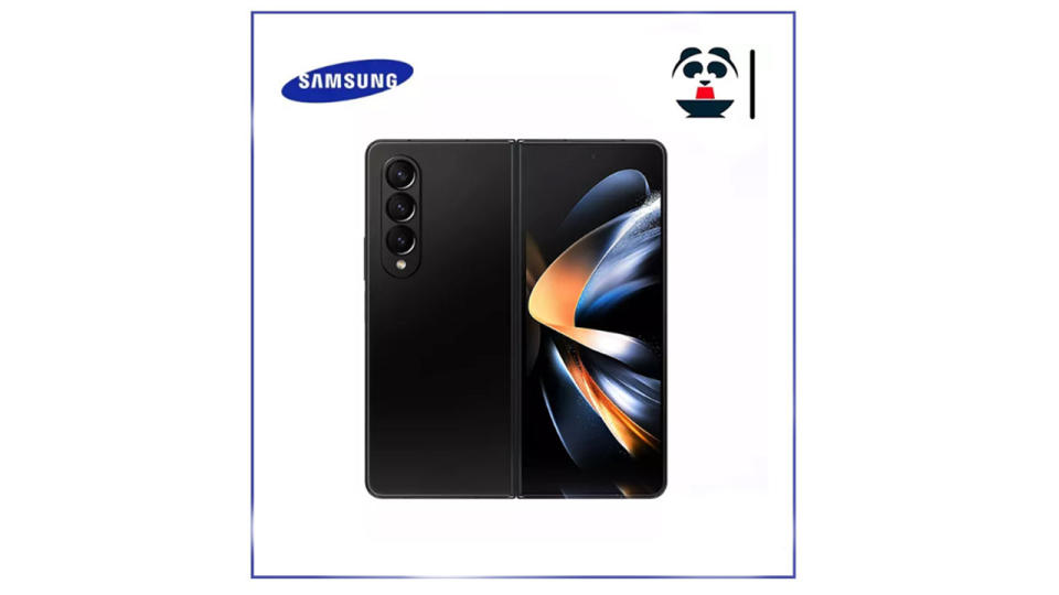 Samsung Galaxy Z Fold4 5G LOCAL 1 YEAR SAMSUNG WARRANTY | BRAND NEW AND SEALED SET. (Photo: Lazada SG)