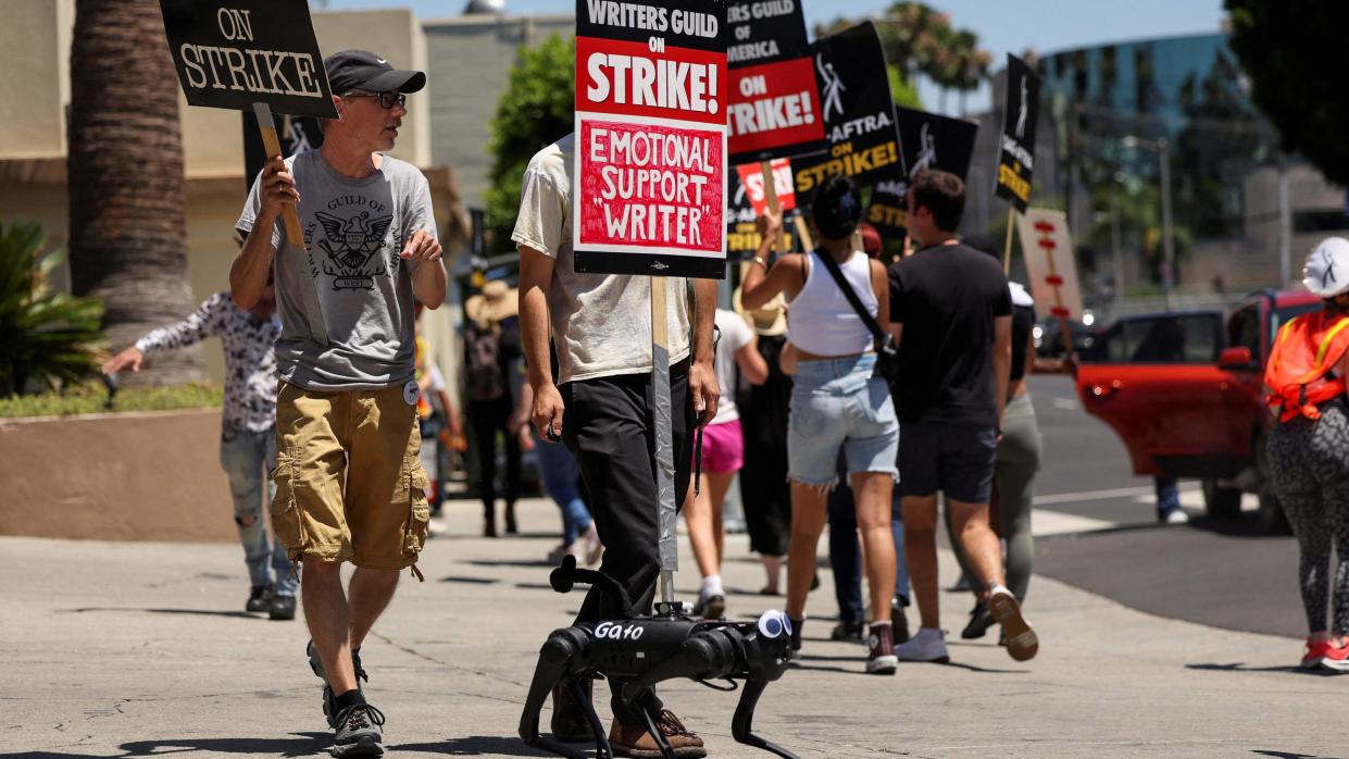 Protesta de guionistas de Hollywood