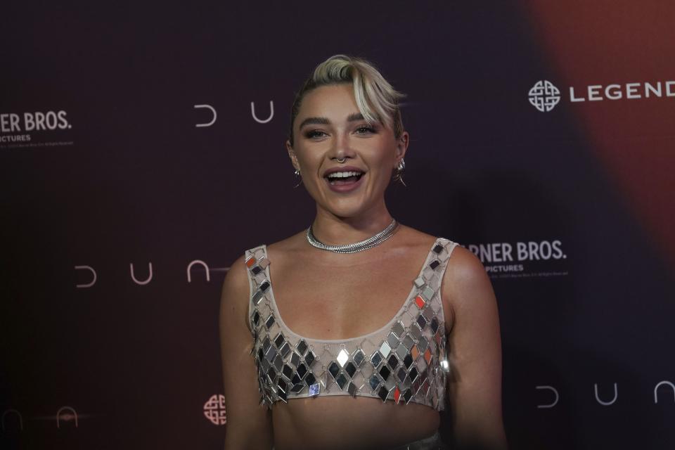 La actriz británica Florence Pugh posa en una sesión fotográfica para promover la película "Dune: Part Two" en la Ciudad de México el lunes 5 de febrero de 2024. (Foto AP/Marco Ugarte)