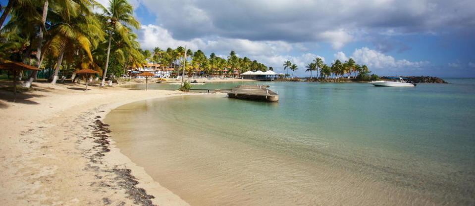 La plage de l'hôtel Fleur d'épée, à Gosier, en Guadeloupe, en mars 2020. (Photo d'illustration.)
