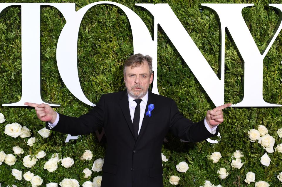 Mark Hamill attends the 2017 Tony Awards - Red Carpet at Radio City Music Hall on June 11, 2017 in New York City.  / AFP PHOTO / ANGELA WEISS        (Photo credit should read ANGELA WEISS/AFP/Getty Images)