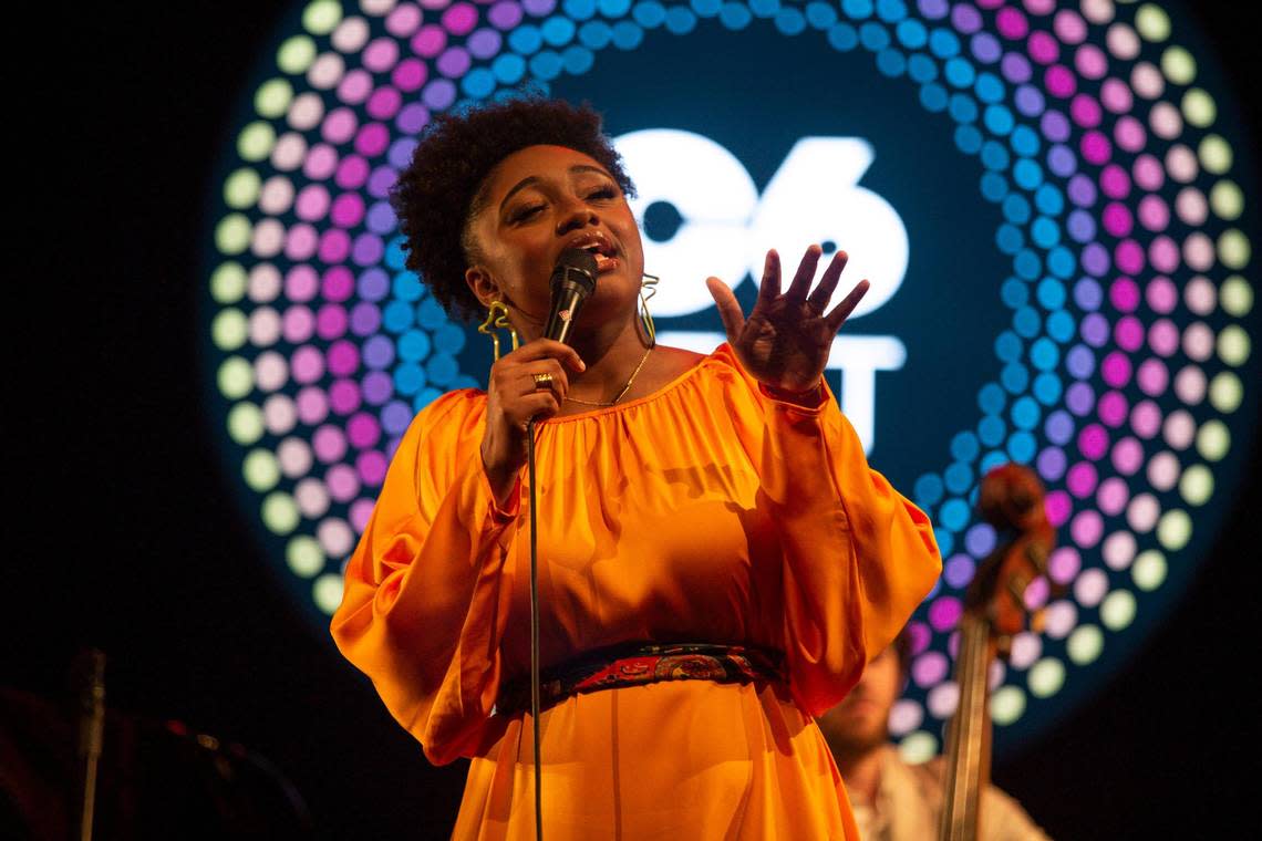 SÃO PAULO, SP - 21.05.2023: C6 FEST EM SÃO PAULO - Performance by American singer Samara Joy McLendon this Sunday (21st) during the last day of the first edition of the C6 Fest festival, held in SÃ£o Paulo at Ibirapuera Park, in the south zone of SÃ£o Paulo. The 23-year-old Bronx-born singer released her debut album (Samara Joy) in 2021, and the second album (Linger Awhile) in September 2022. In 2023 she received a Grammy for best jazz vocal album. (Photo: Emerson Santos/Fotoarena/Sipa USA)