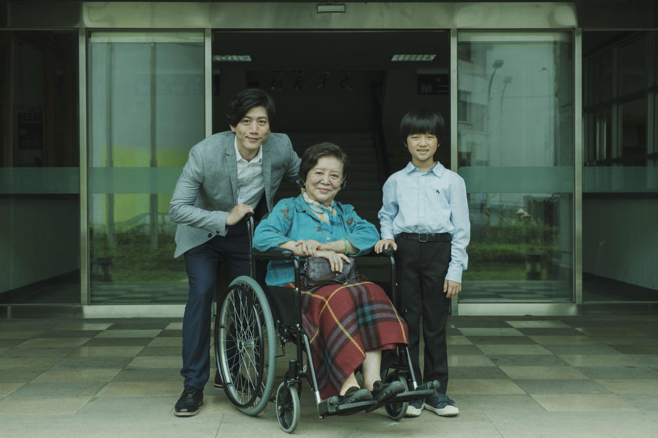 Dear Tenant, a Taiwanese drama film directed by Cheng Yu-chieh, starring Mo Tzu-yi, Chen Shu-fang and Bai Run-yin. (Photo: Golden Village Pictures)