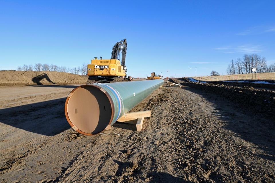 The expansion of the Canadian government-owned Trans Mountain oil pipeline advanced to a new construction stage, in Acheson, Alberta, Canada December 3, 2019. REUTERS/Candace Elliott