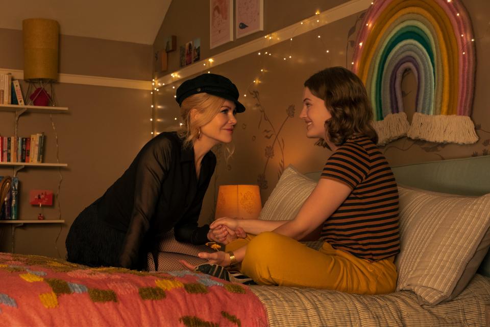 Angie (Nicole Kidman, left) helps Emma (Jo Ellen Pellman) find her inner "zazz" in the musical "The Prom."