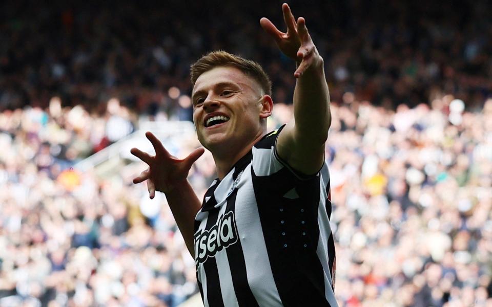 Harvey Barnes celebrates scoring against West Ham