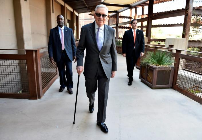 Sen. Harry Reid arrives for a press interview in Las Vegas last August. (Photo: David Becker/Reuters)