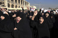 <p>Iranian protesters chant slogans at a rally in Tehran, Iran, Saturday, Dec. 30, 2017. (Photo: Ebrahim Noroozi/AP) </p>
