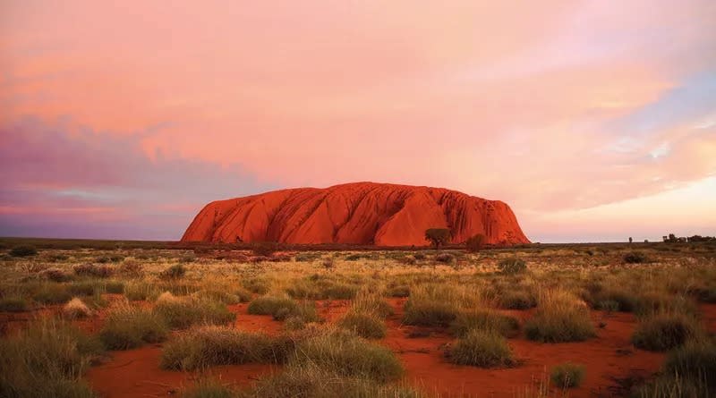 Uluru Base and Sunset Tour. (Photo: Klook SG)