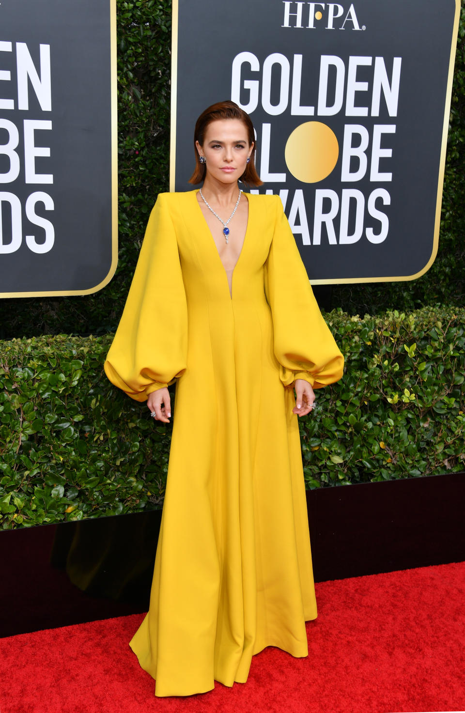 Zoey Deutsch attends the 77th Annual Golden Globe Awards [Photo: Getty]