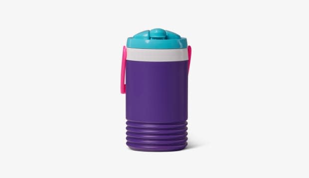 <p>This jug is totally retro and totally awesome! It's modeled after the popular classic from the 1990s! It has a screw top and a built in spout. Plus, there are plenty of fun color options.</p><p><em><a href="https://go.skimresources.com?id=113896X1572730&xs=1&url=https%3A%2F%2Fwww.igloocoolers.com%2Fproducts%2Fretro-water-jug&sref=parade.com%2Fshopping%2Feaster-gifts-teens" rel="noopener" target="_blank" data-ylk="slk:Retro Half Gallon Jug, $17.99 at IGLOO;elm:context_link;itc:0;sec:content-canvas" class="link ">Retro Half Gallon Jug, $17.99 at IGLOO</a></em></p><p>IGLOO</p>