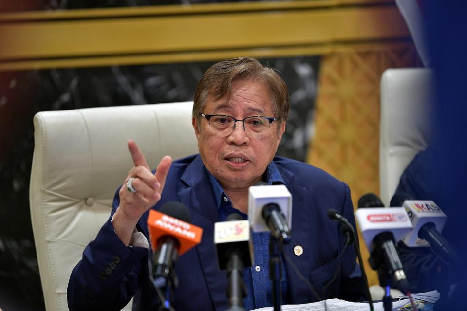 Abang Johari said he is looking to propel Sarawak's talent forward in its digital commerce push. — Bernama pic