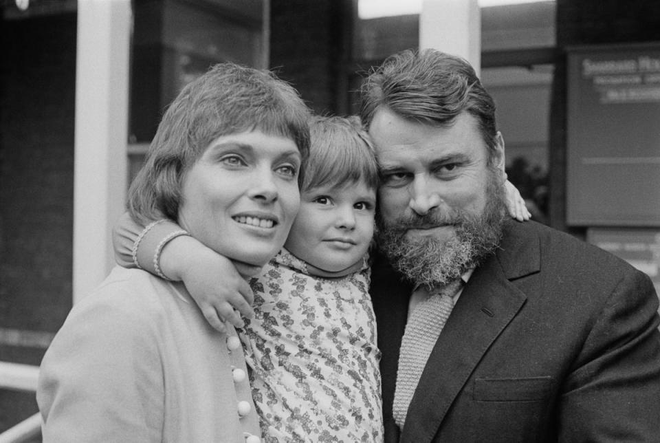 Brian Blessed and Hildegarde Neil and their daughter Rosalind Blessed, 1978 (Getty Images)