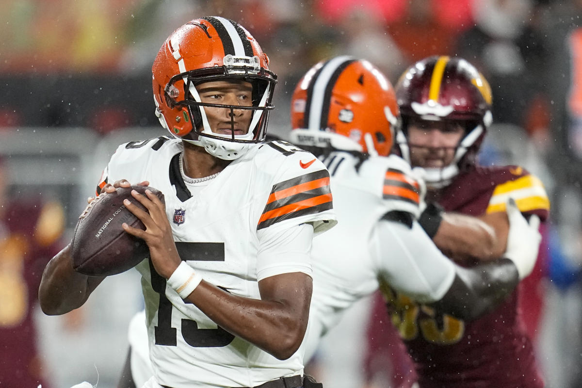 Browns trade QB Josh Dobbs, pick to Cardinals for fifth-round pick