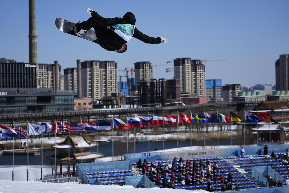 Synnott Zoi Sadowski of New Zealand competes during the women's snowboard big air qualifications of the 2022 Winter Olympics, Monday, Feb. 14, 2022, in Beijing. (AP Photo/Ashley Landis)