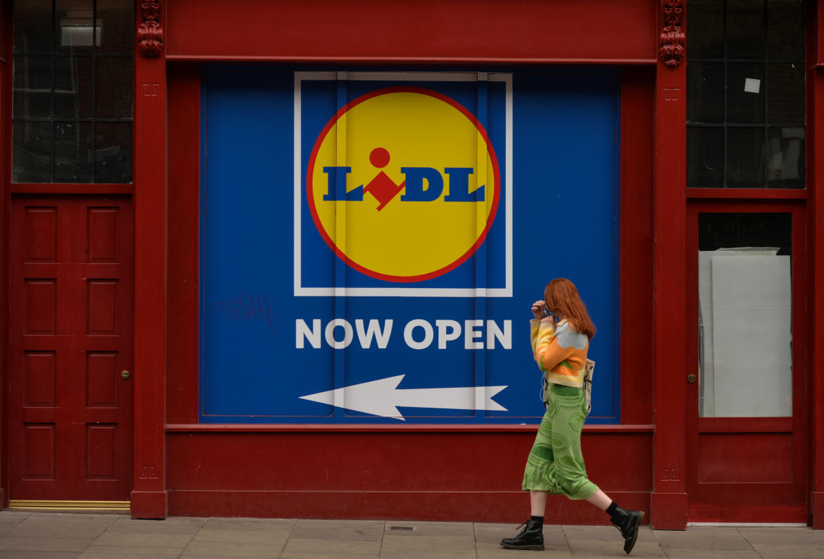 Lidl to open 1,100 stores across UK