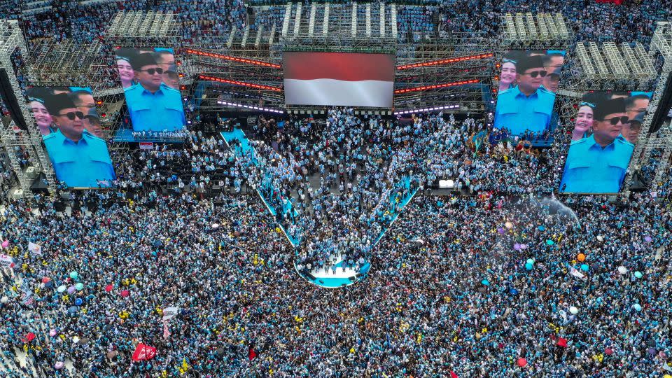 Prabowo's political rallies draw thousands. This was the scene at his last election rally at the Gelora Bung Karno stadium in Jakarta on February 10, 2024. - Antara Foto/Galih Pradipta/Reuters