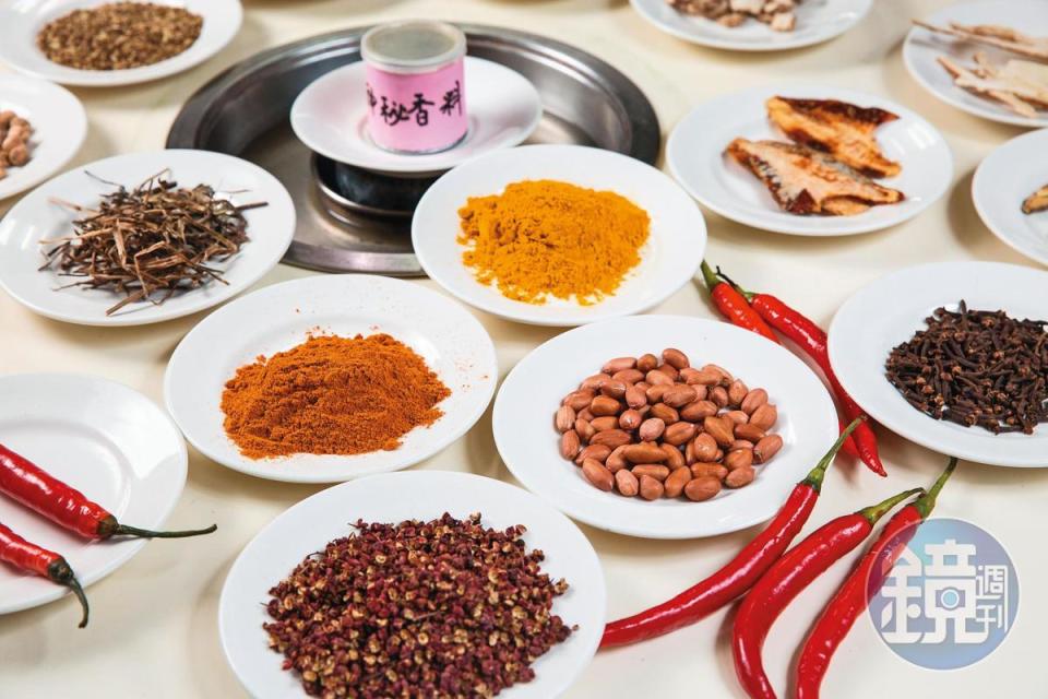 黃克記使用58種香料製作沙茶醬，為台灣沙茶醬始祖。