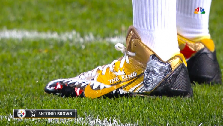 Antonio Brown's Arnold Palmer cleats