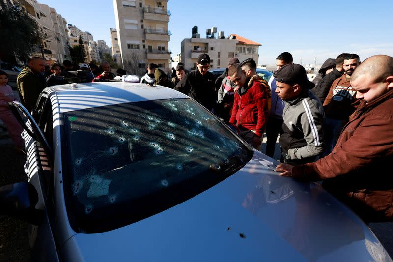 Israeli forces kill three Palestinian gunmen in the West Bank