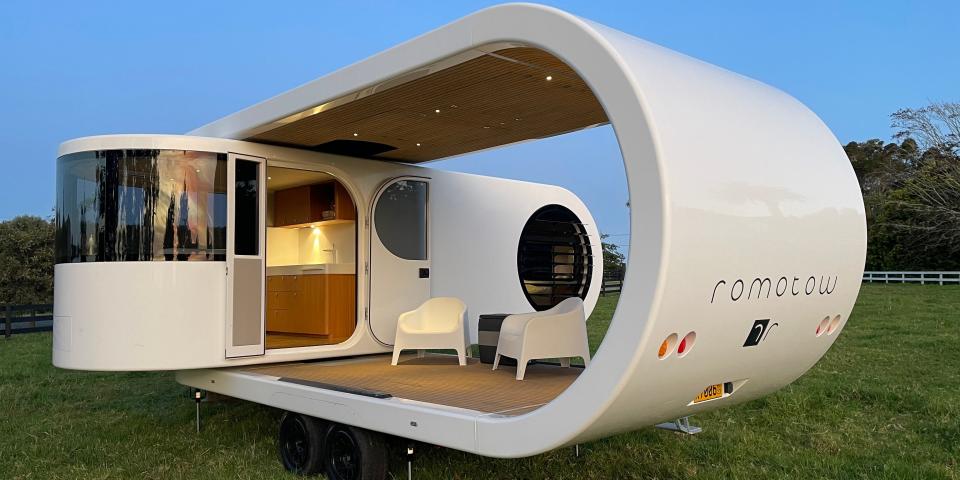 rotating caravan