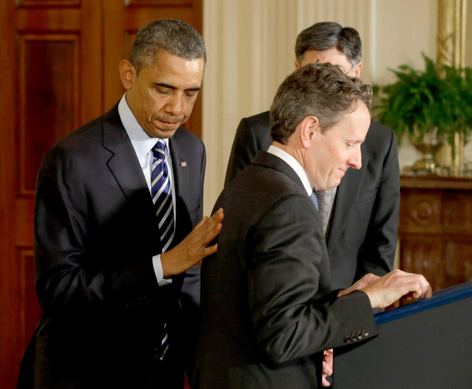 Image: Barack Obama and Timothy Geithner (Pablo Martinez Monsivais / AP)