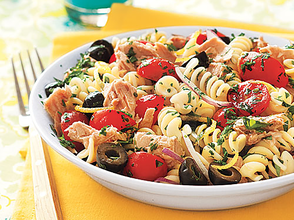 Pasta Salad with Tuna, Olives and Parsley